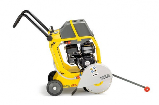 Нарезчик швов бензиновый Wacker Neuson BFS 735 A по выгодной цене в Сызрани. Надежное качество и лучшие условия ждут вас.