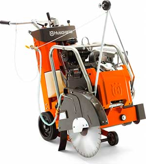 Резчик швов HUSQVARNA FS-524 в прокат в Сызрани. У нас лучшая цена за сутки! Возможность взять в аренду с выгодной скидкой до 40% при экспресс доставке 24/7. И помните, ночью стоимость еще дешевле на 30%! #арендапрокат #виброплита #выгодно